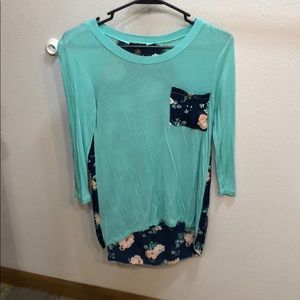 Rue21 hi-lo floral long sleeve